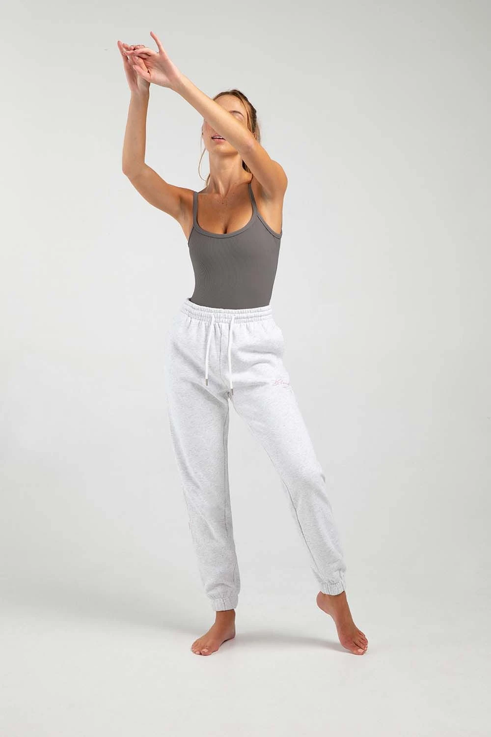 Off-Duty High Waist Joggers 3 Off-Duty High Waist Joggers